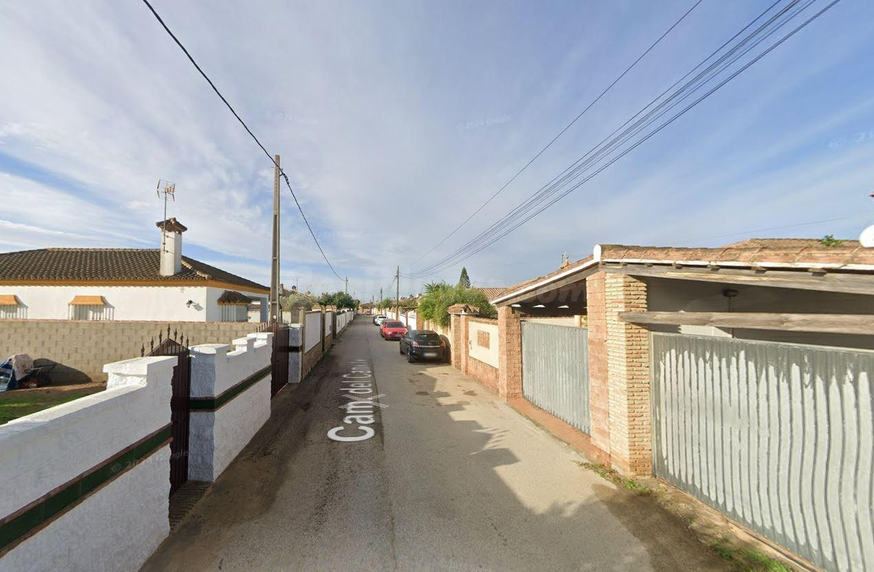 Se vende casa independiente OKUPADA en Camino Caniche Del Nº - foto 3