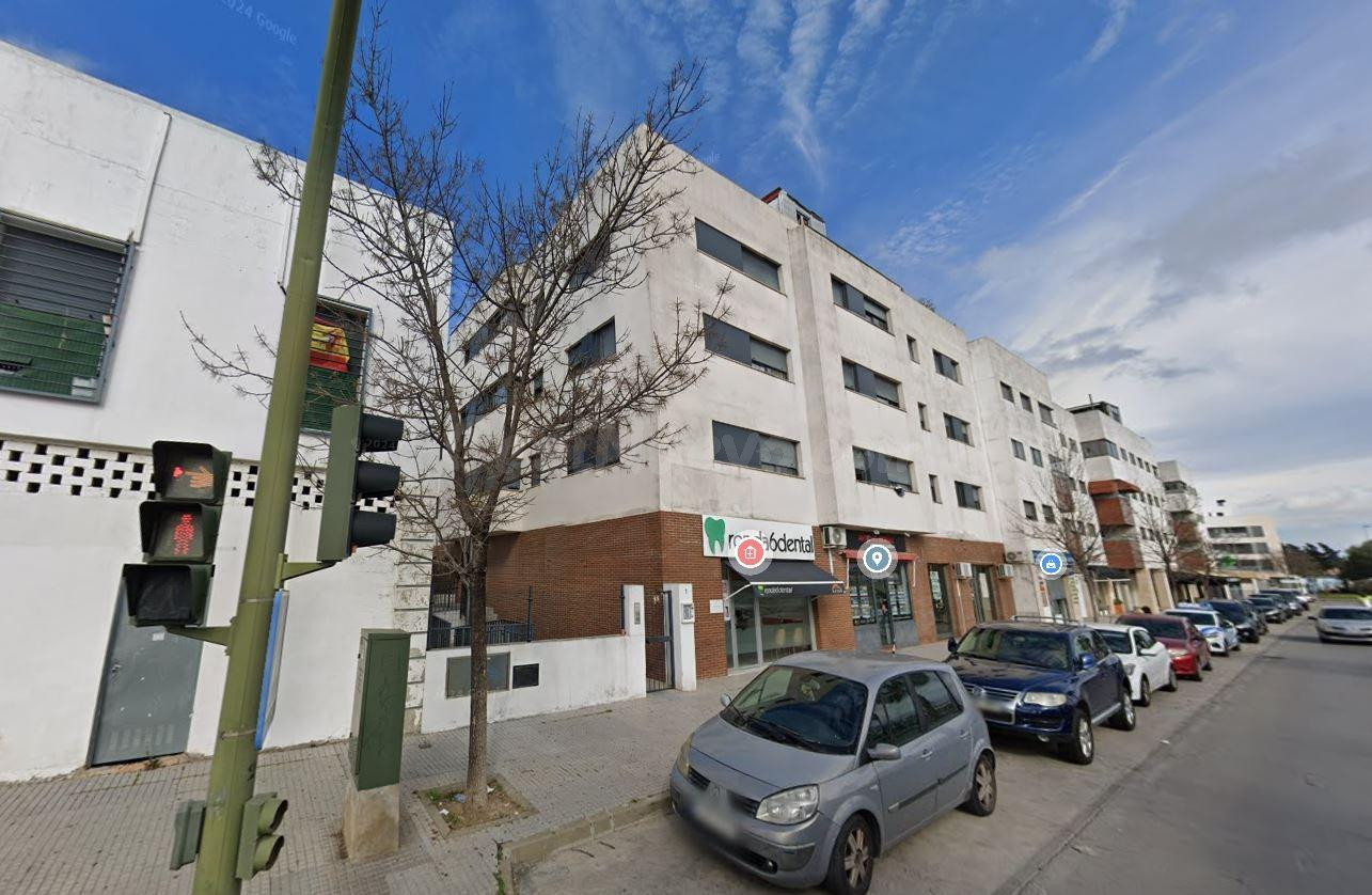 Se vende piso OKUPADO en Jerez de la Frontera (Cádiz). - foto 2
