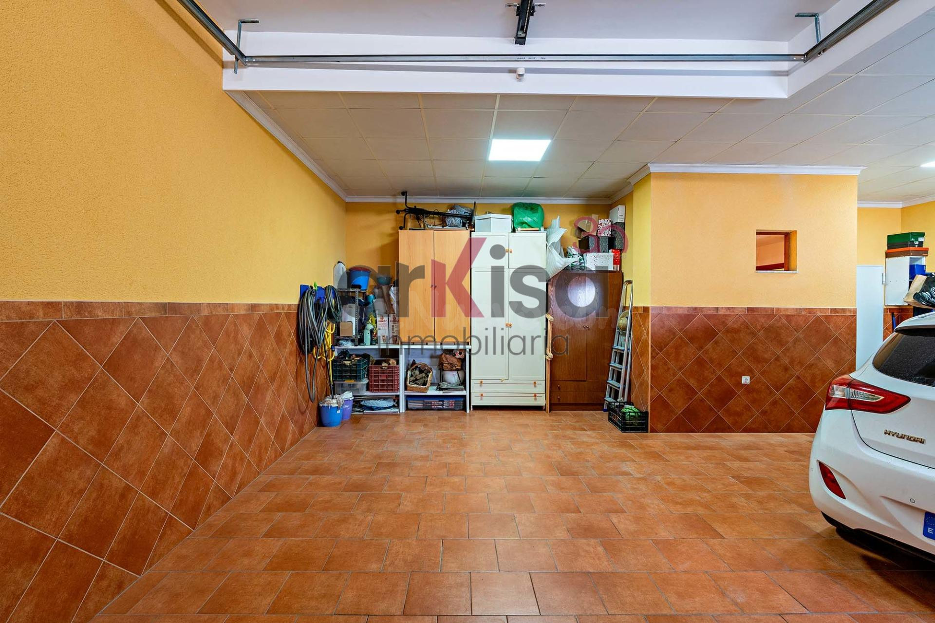 Garaje-local privado de 60 m2, ¡gran oportunidad en Ejido No - foto 4