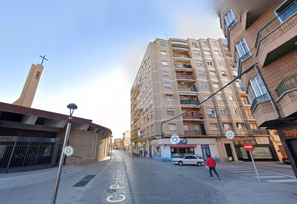 Se vende piso OKUPA en Manzanares (Ciudad Real). - foto 3