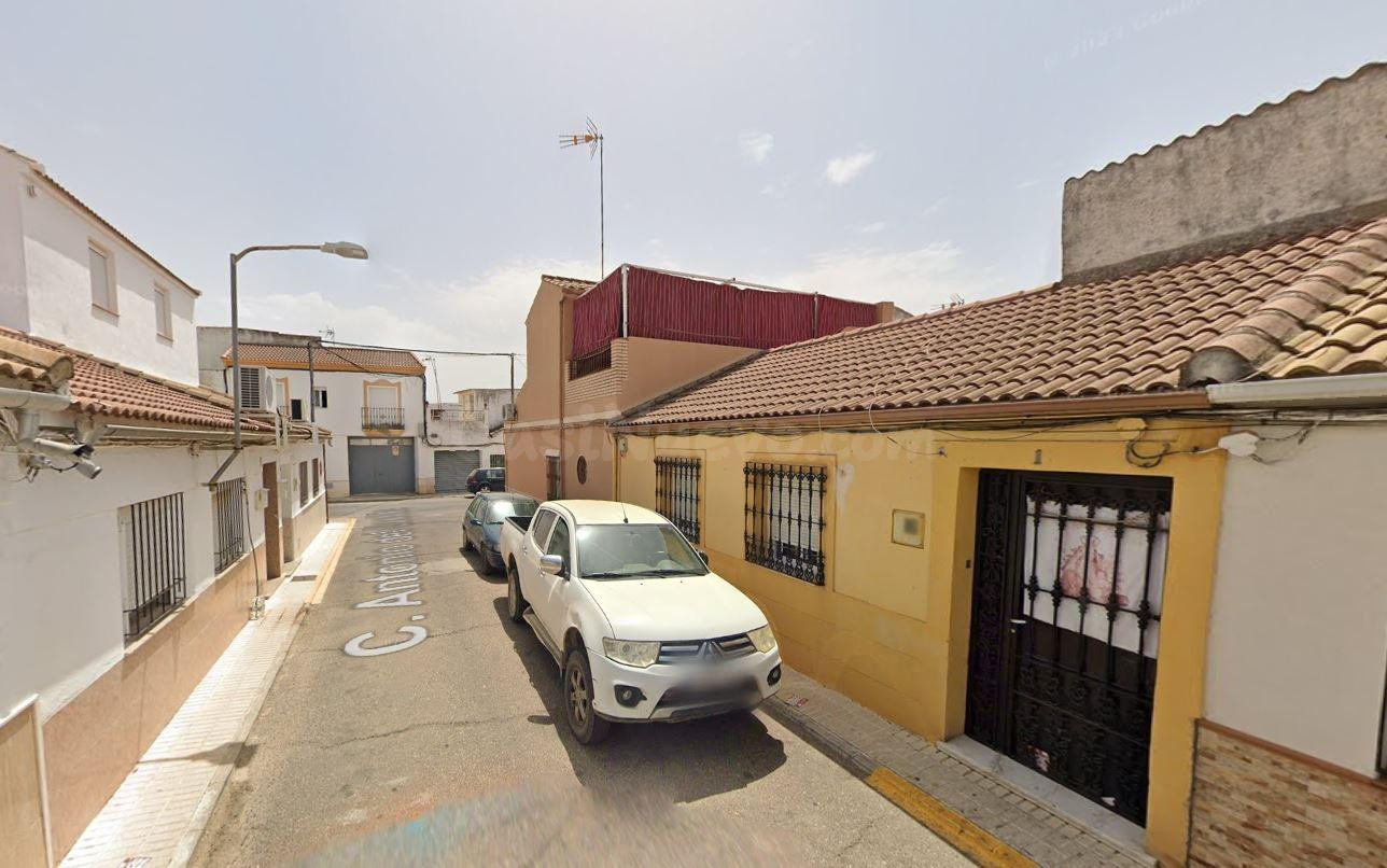 Se vende piso OKUPA en Ant Del Casti Posadas (Córdoba)