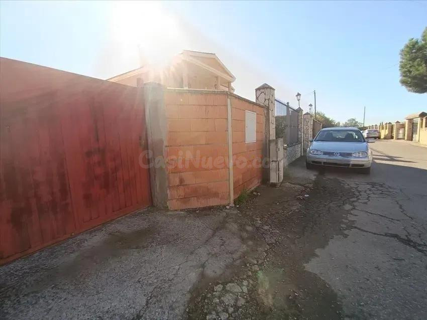 Se vende casa OKUPA en Córdoba (Córdoba).