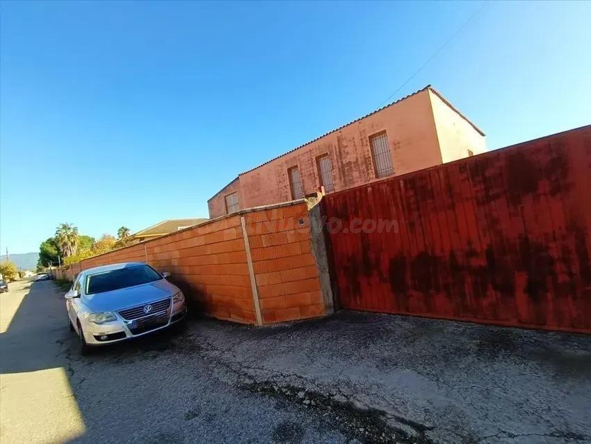 Se vende casa OKUPA en Córdoba (Córdoba). - foto 2