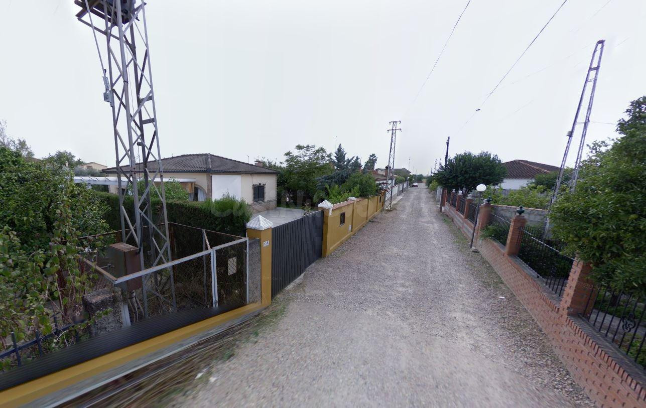 Se vende casa OKUPA en Córdoba (Córdoba).