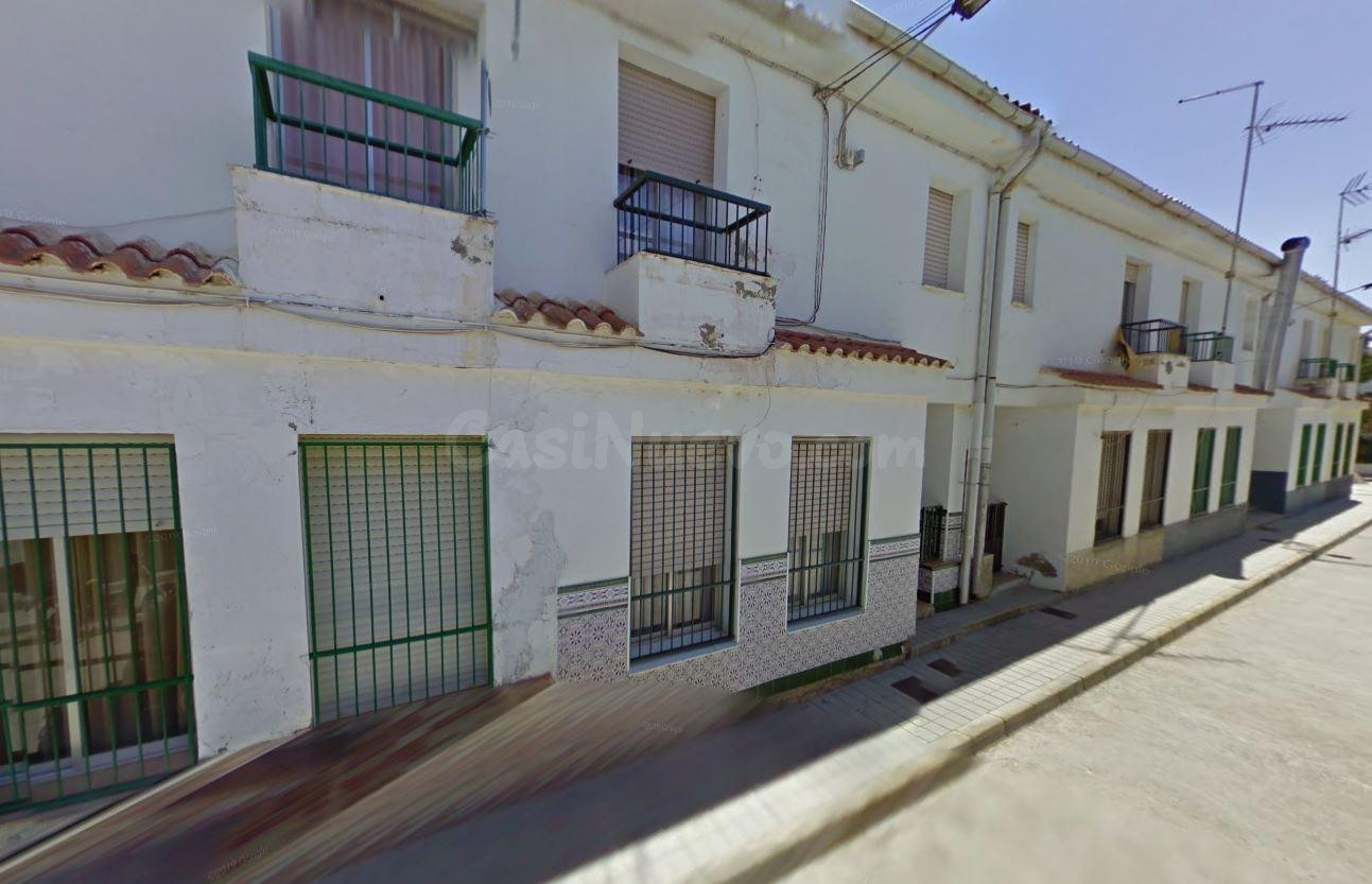 Se vende casa OKUPA en Calle Urbanización Las Casillas 15 de