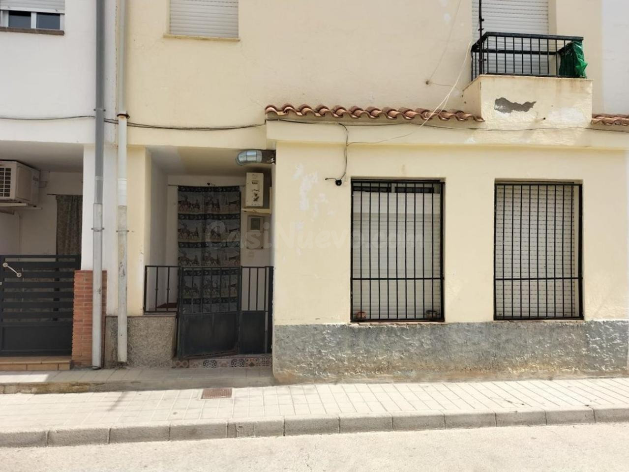 Se vende casa OKUPA en Calle Urbanización Las Casillas 15 de - foto 5