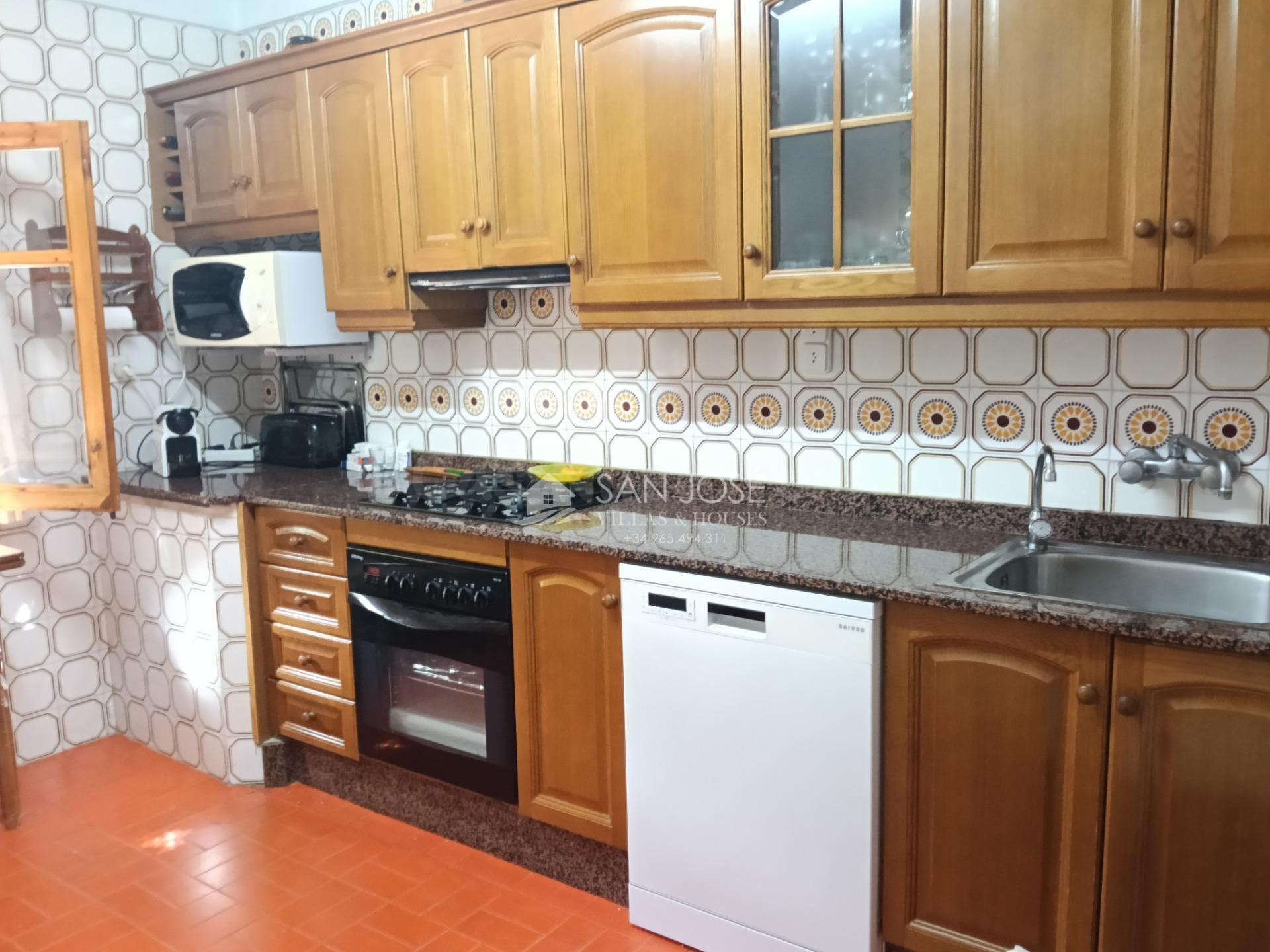 SE VENDE CHALET EN BUEN ESTADO EN ASPE ZONA ALCANA - foto 5