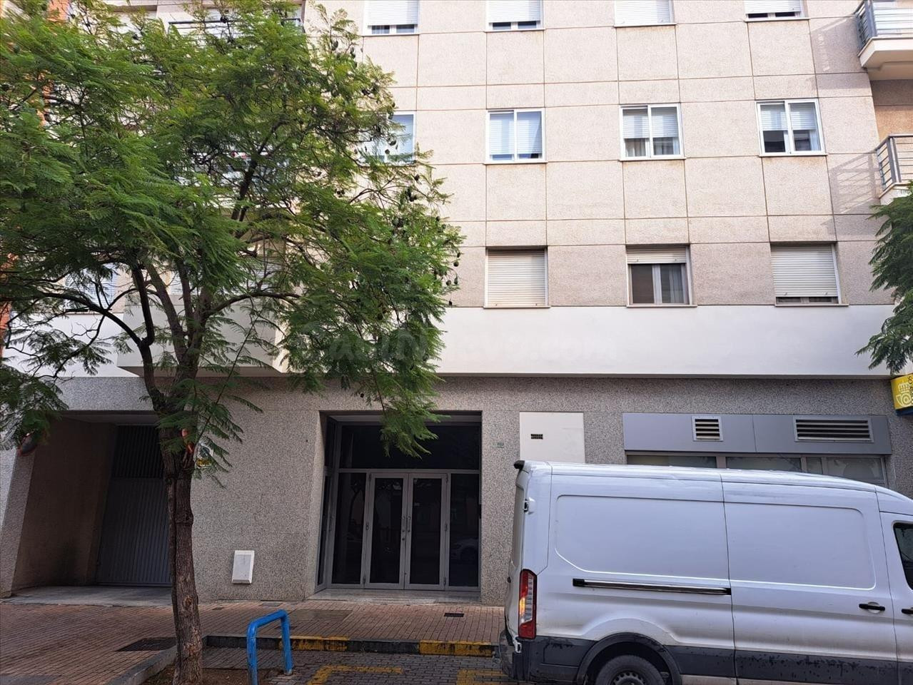Se vende piso OKUPADO en Calle Castilla 20 de Huelva (Huelva - foto 2