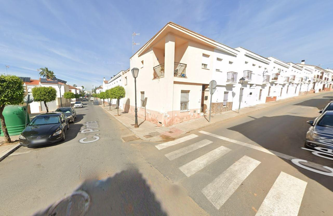 Se vende CASA INDEPENDIENTE + GARAJE OKUPADOS en en Calle Pi - foto 2