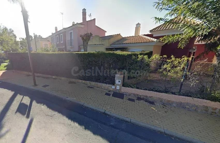 Se vende CASA OKUPADA en paseo De La Chirina Nº 16 Isla Cris - foto 2