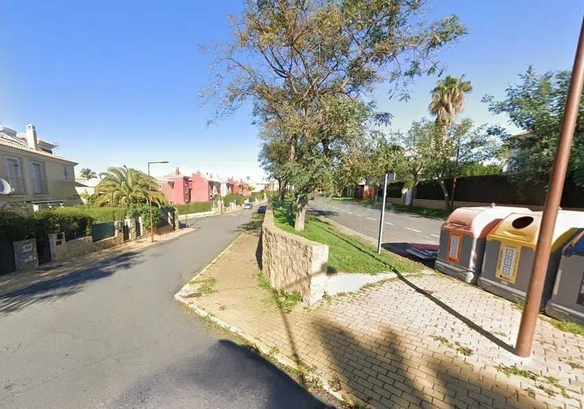 Se vende CASA OKUPADA en paseo De La Chirina Nº 16 Isla Cris - foto 4