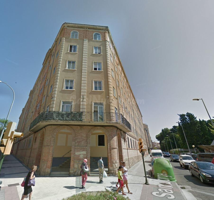 Se vende piso OKUPA en Huesca (Huesca).