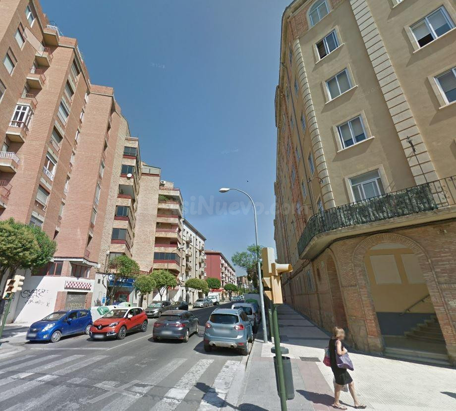 Se vende piso OKUPA en Huesca (Huesca). - foto 3