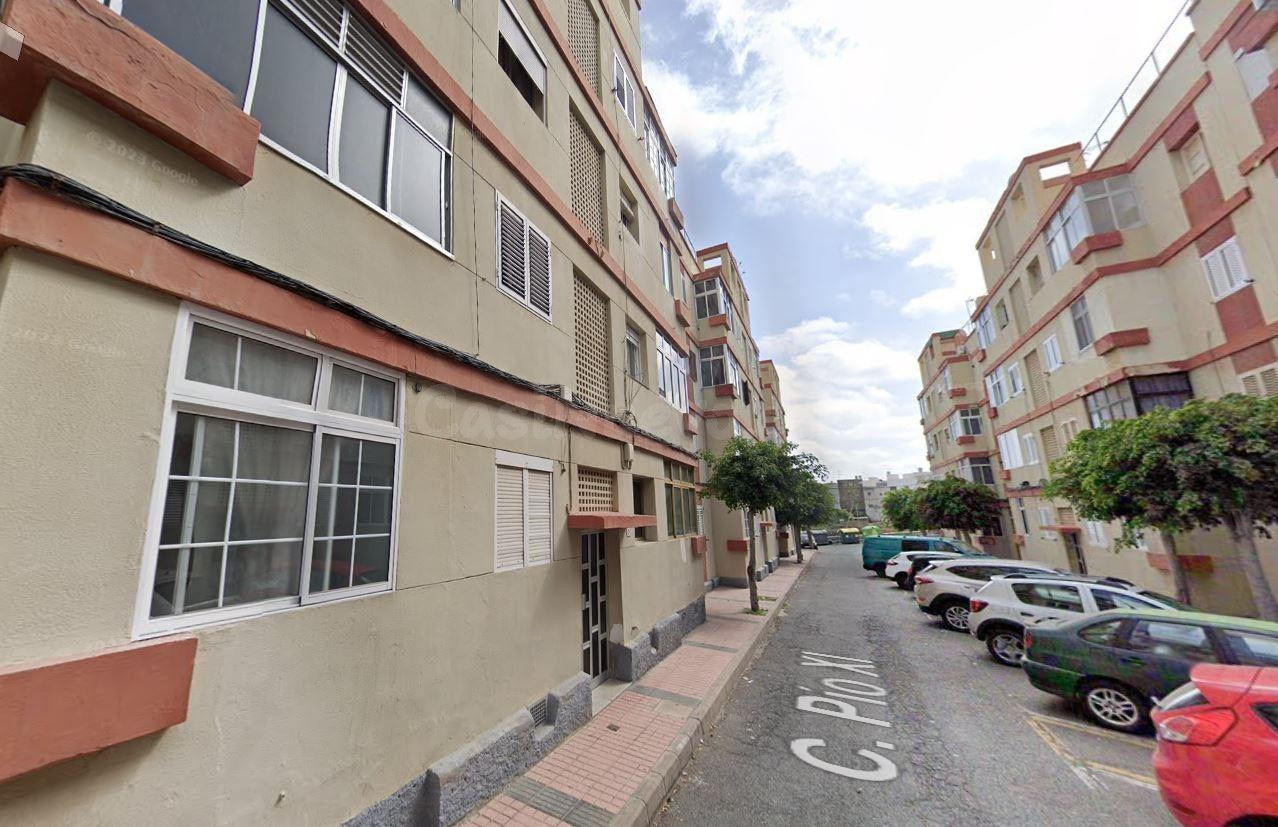 Se vende piso OKUPA en Pio Xi Telde (Las Palmas) - foto 3