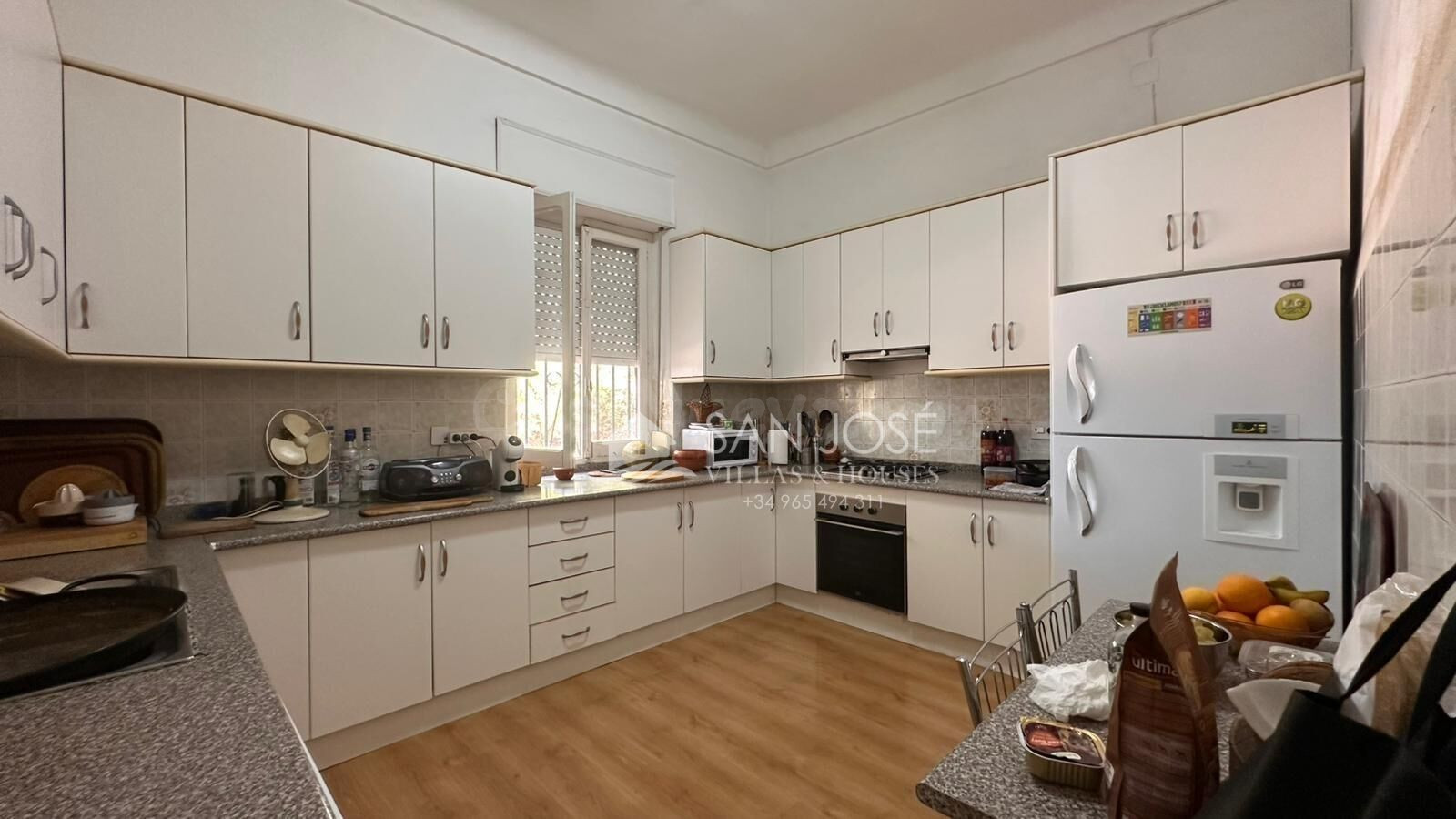 SE VENDE CHALET VILLA A ESCASOS 300 METROS DEL PUEBLO DE ASP - foto 3