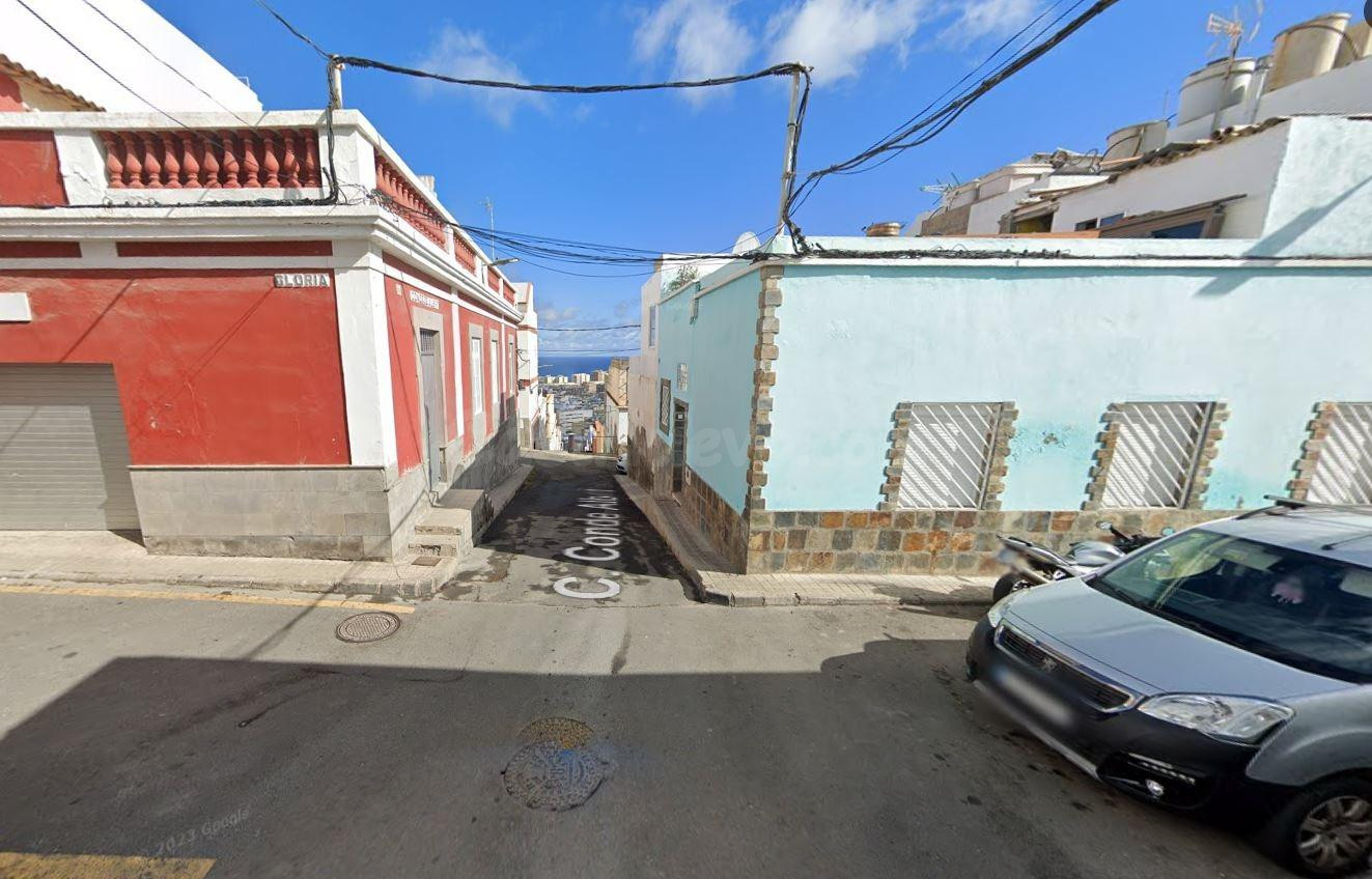 Se vende casa OKUPADA en Gloria Palmas de Gran Canaria (Las) - foto 2