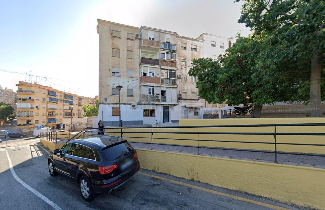 Se vende piso OKUPA en Málaga (Málaga).