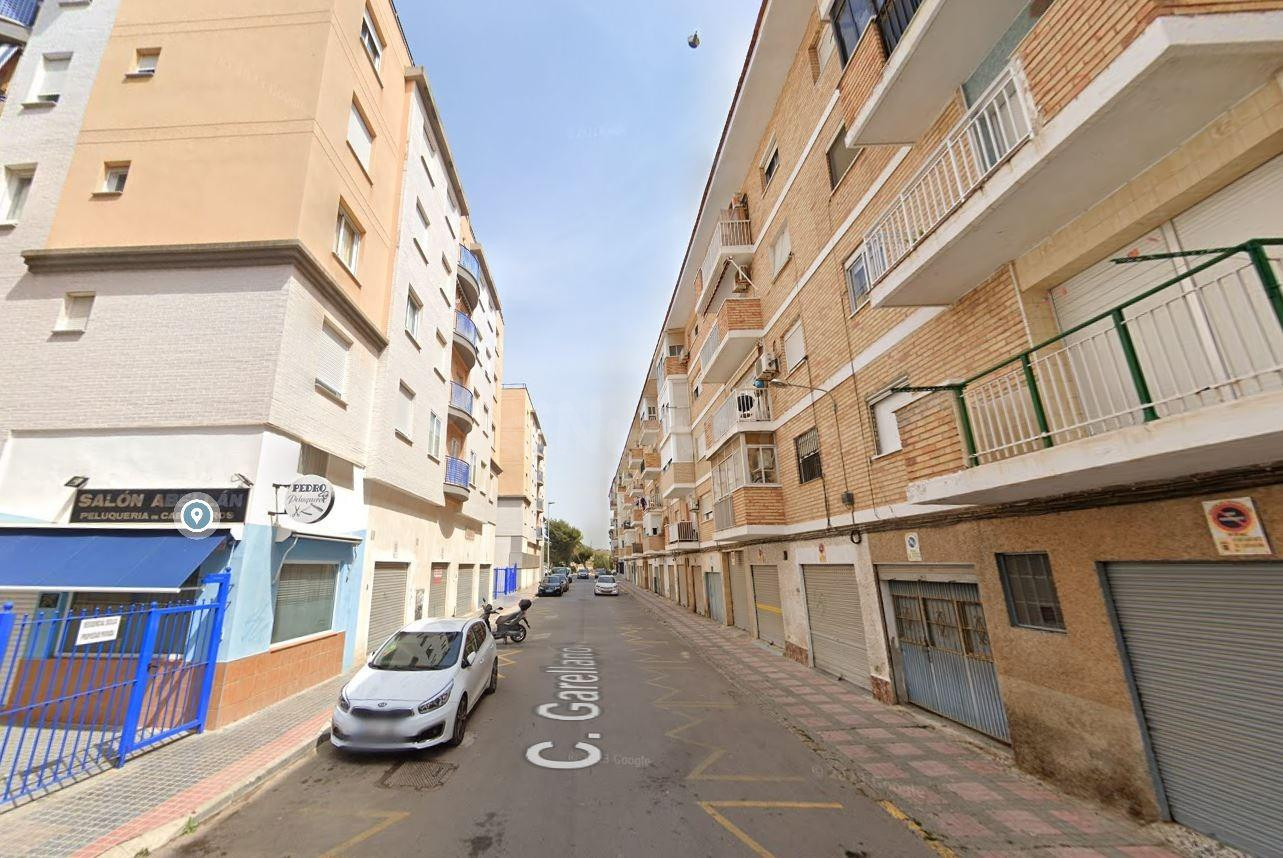 Se vende piso OKUPA en Murcia (Murcia).
