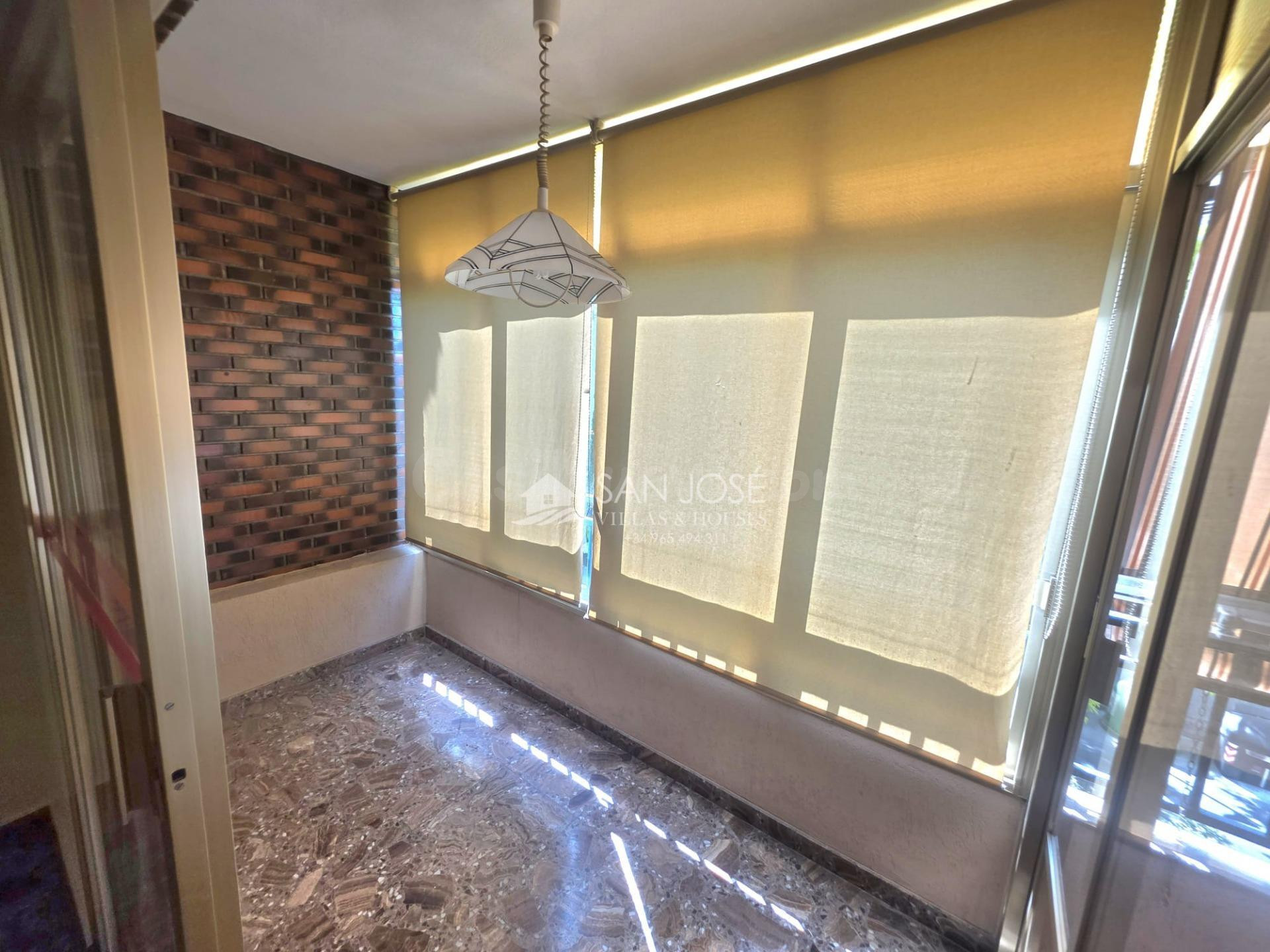 VENTA DE AMPLIO PISO CON GARAJE CERRADO EN SAN VICENTE DEL R - foto 4