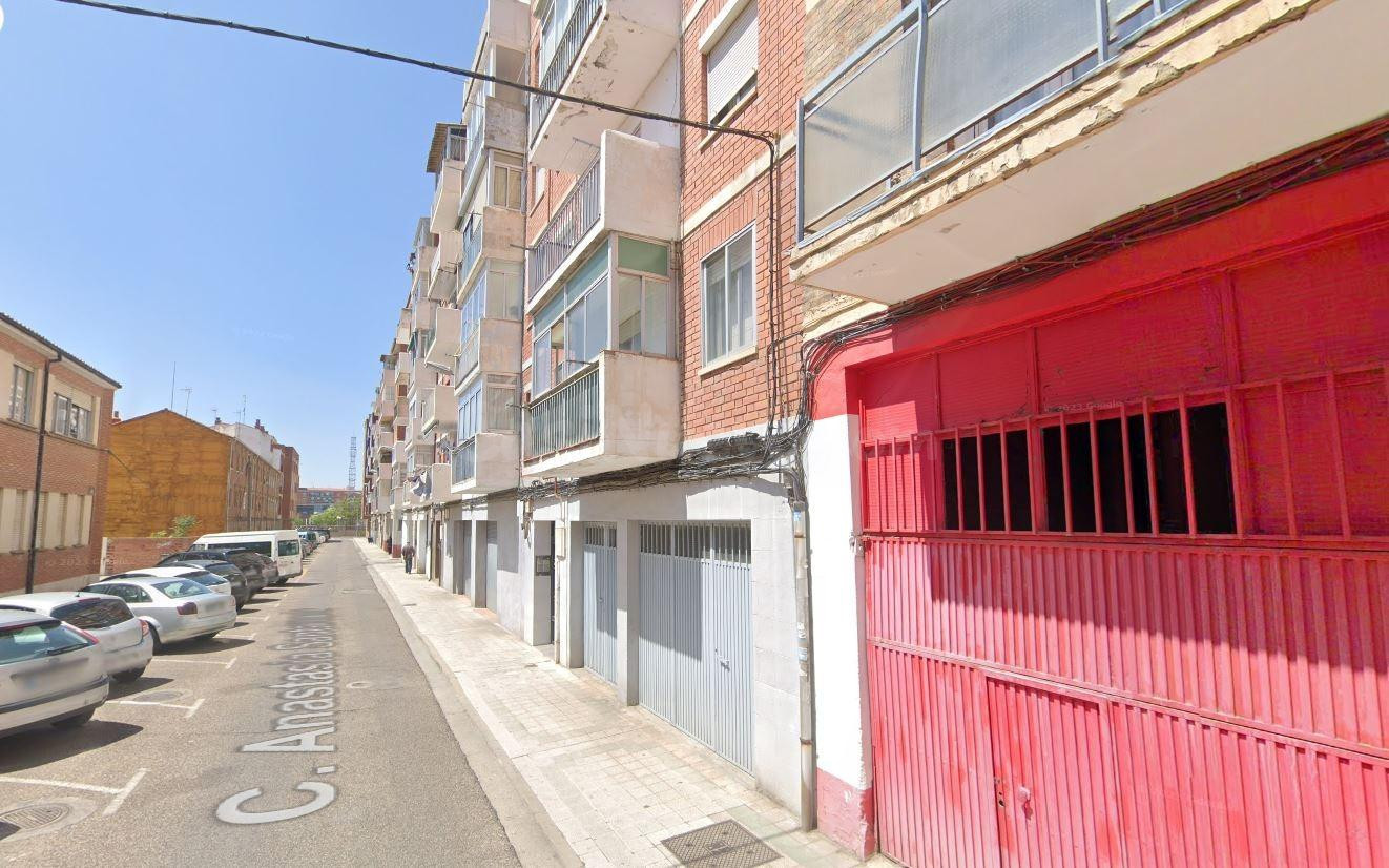 Se vende piso OKUPA en Palencia (Palencia). - foto 3