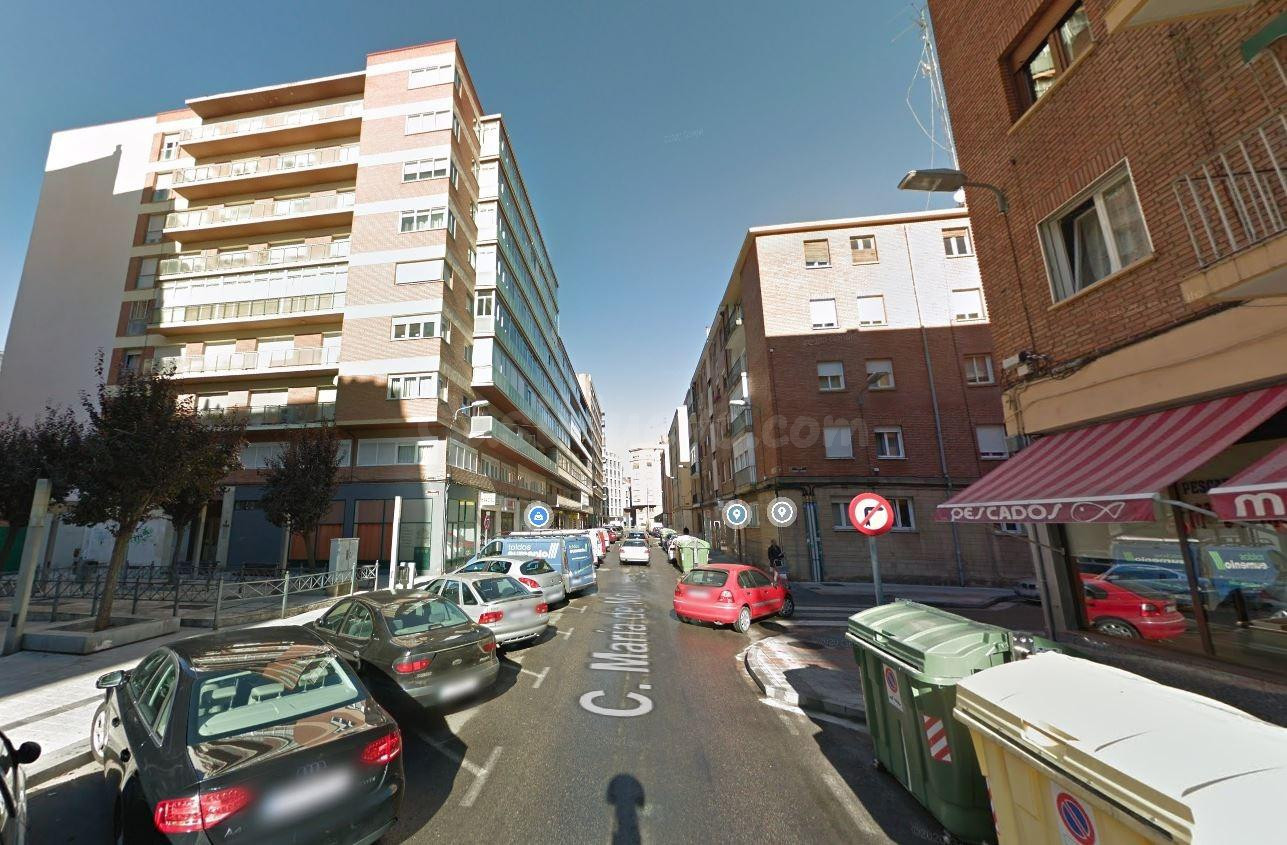 Se vende piso OKUPA en Palencia (Palencia). - foto 3