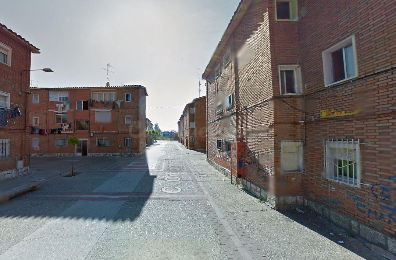Se vende piso OKUPA en Valladolid (Valladolid).