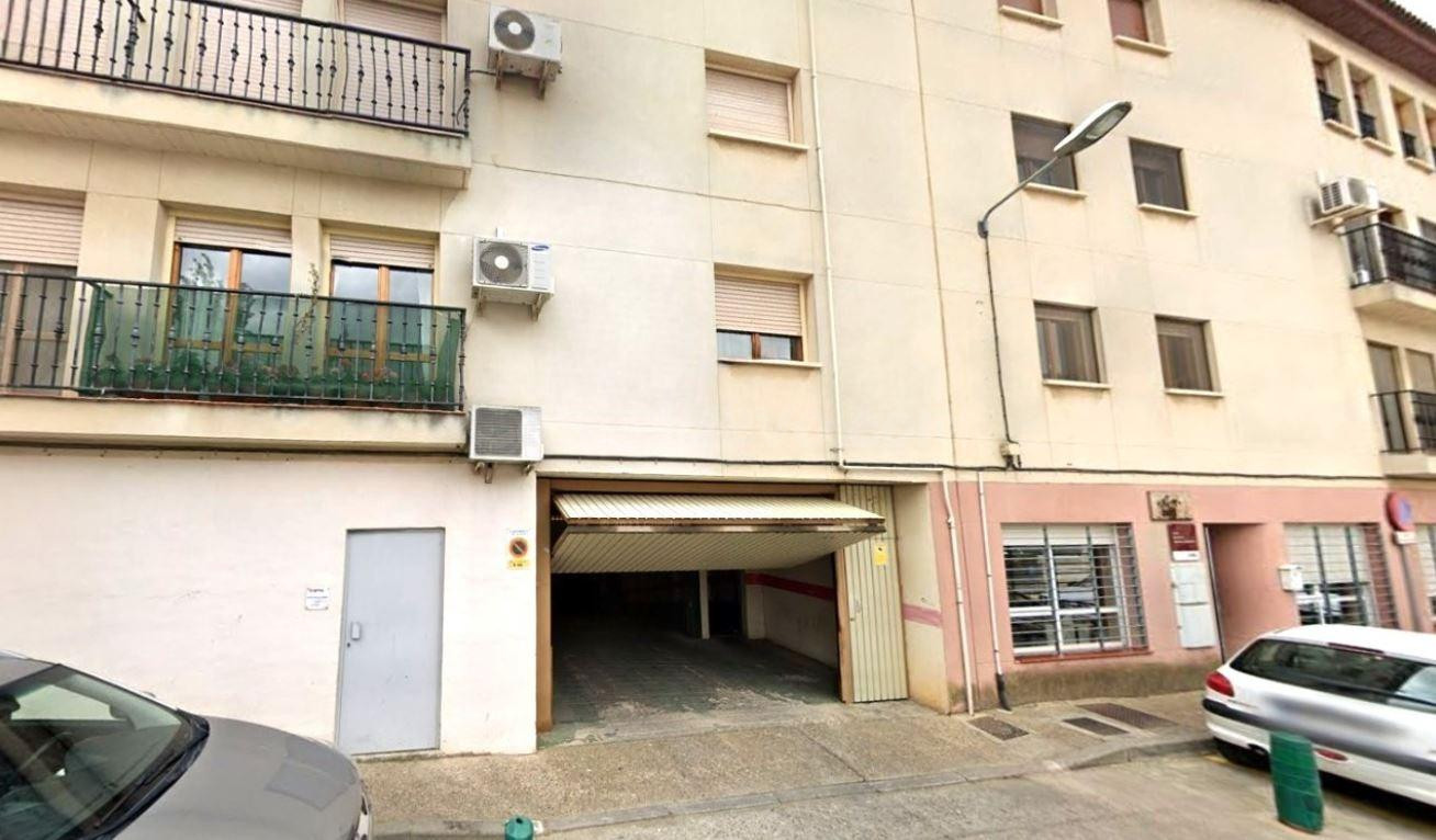 Se vende piso OKUPADO en Alagón (Zaragoza). - foto 2