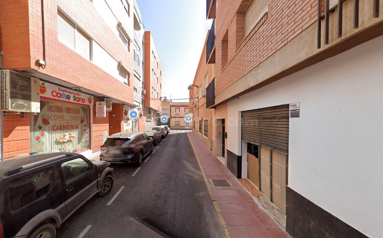 Se vende piso OKUPA en Santomera (Murcia). - foto 3