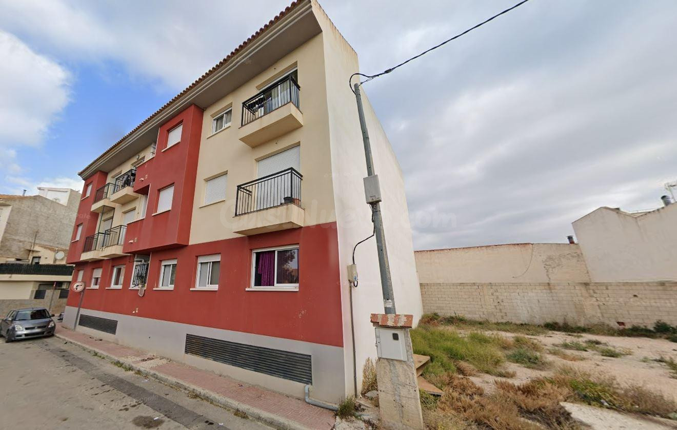 Se vende piso OKUPA en Ceutí (Murcia). - foto 3