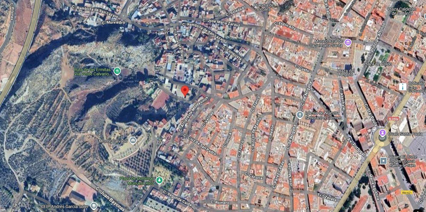 Se vende casa independiente OKUPA en Lorca (Murcia). - foto 2