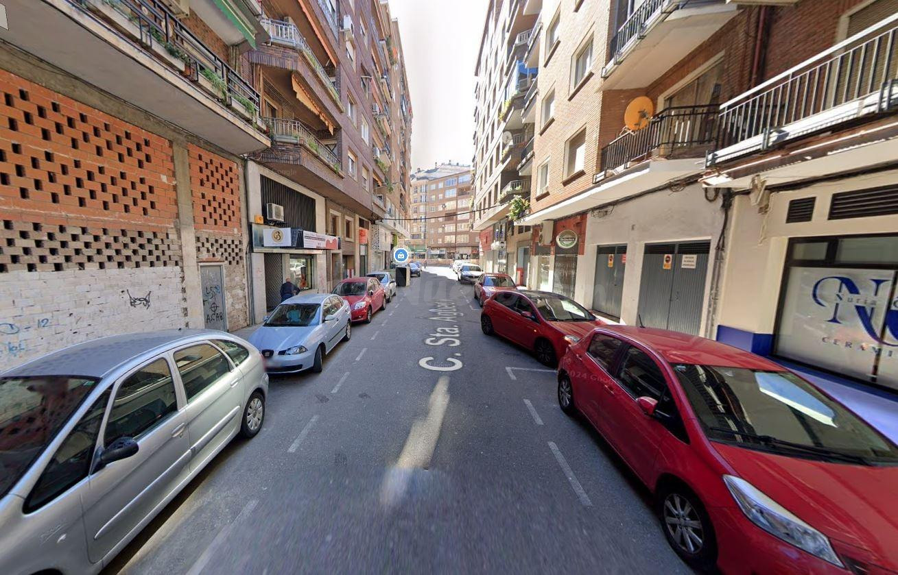 Se vende piso OKUPA en Talavera de la Reina (Toledo). - foto 2