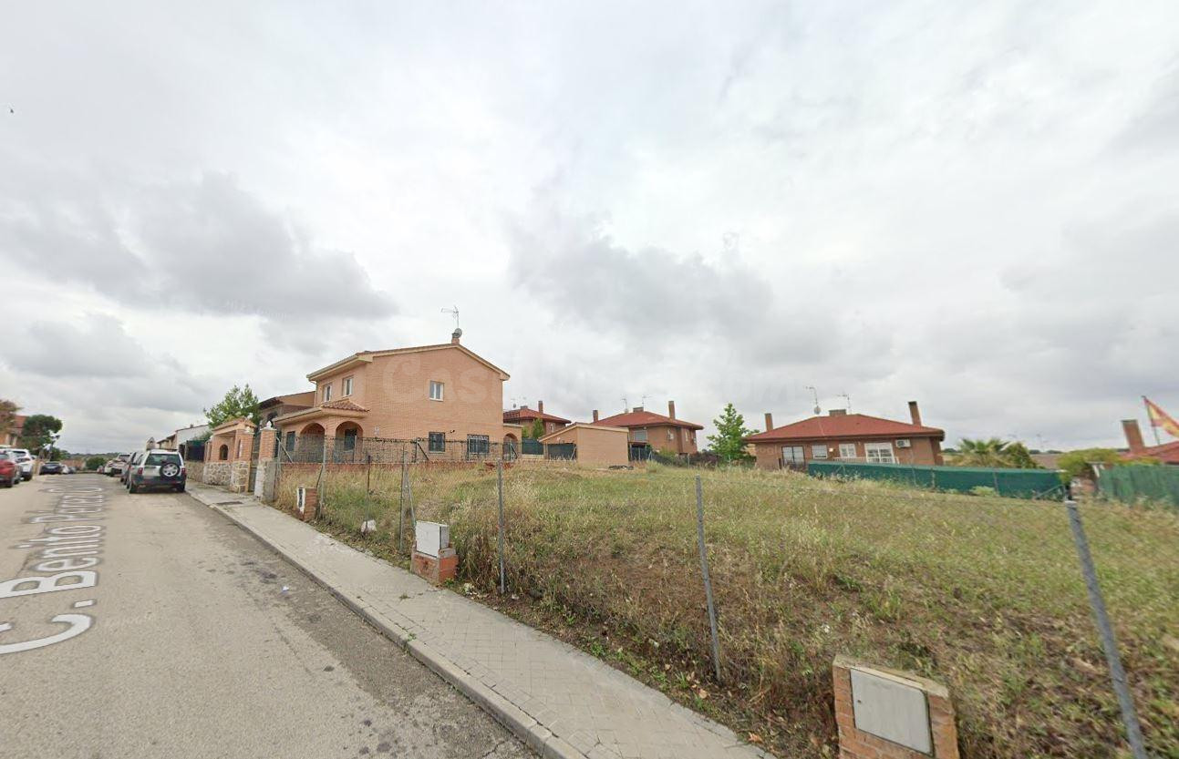 Se vende piso OKUPA en Villanueva de Perales (Madrid). - foto 3
