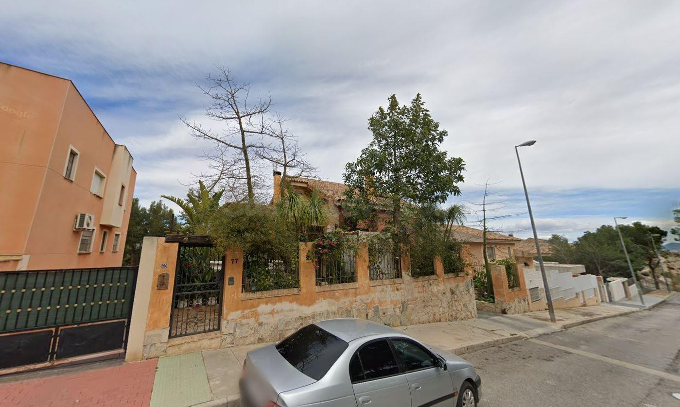 Se vende casa independiente OKUPA en Murcia (Murcia).