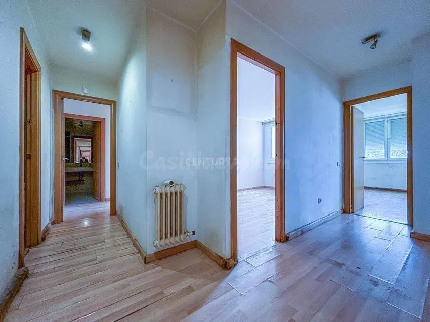 Se vende piso OKUPADO en Avenida Turó 9 de Montgat (Barcelon - foto 3