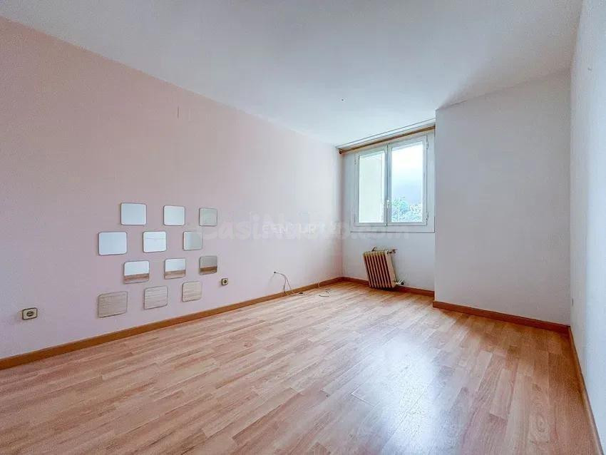 Se vende piso OKUPADO en Avenida Turó 9 de Montgat (Barcelon - foto 4