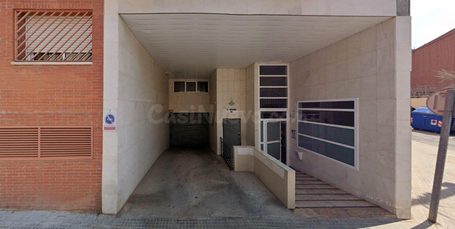 Se vende piso OKUPADO en Rubí (Barcelona). - foto 3