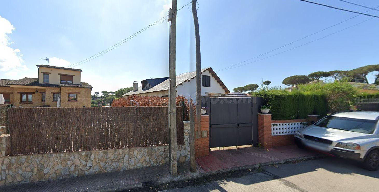 Se vende CASA OKUPADA en Calle Pla De La Calma Nº 16 Sant Pe - foto 2