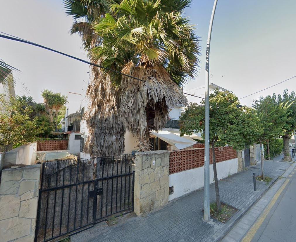 Se vende piso OKUPA en Aragó de Castelldefels (Barcelona). - foto 3