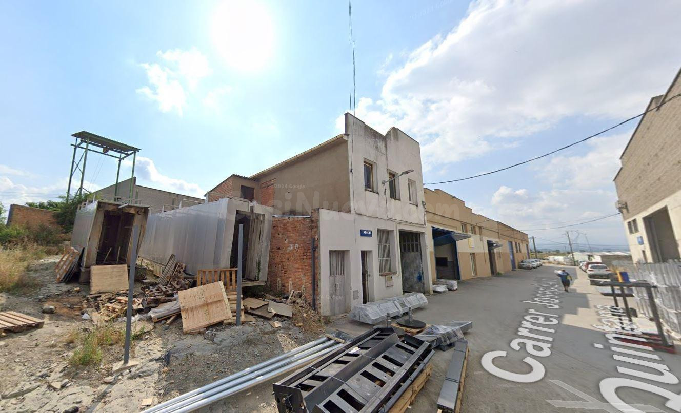 Se vende piso OKUPADO en calle Simplificado 17 de Manlleu (B - foto 2