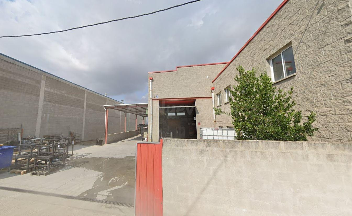 Se vende piso OKUPADO en calle Simplificado 17 de Manlleu (B - foto 3
