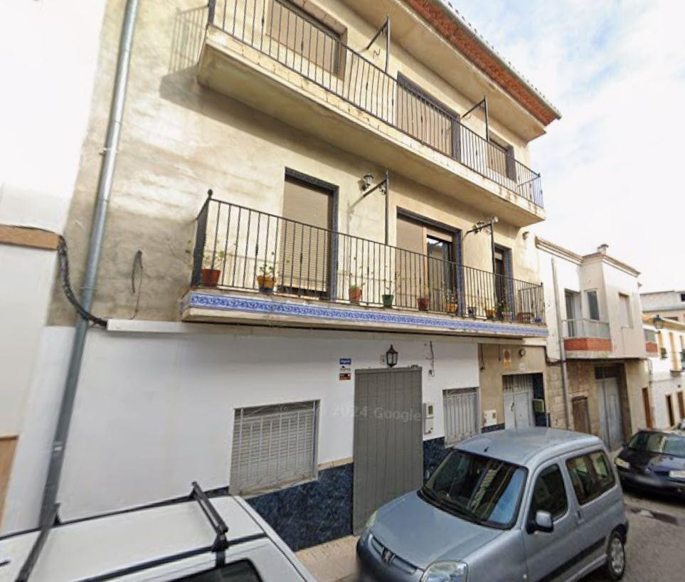 Se vende local OKUPA en Verge de la Consolació en Llutxent ( - foto 2