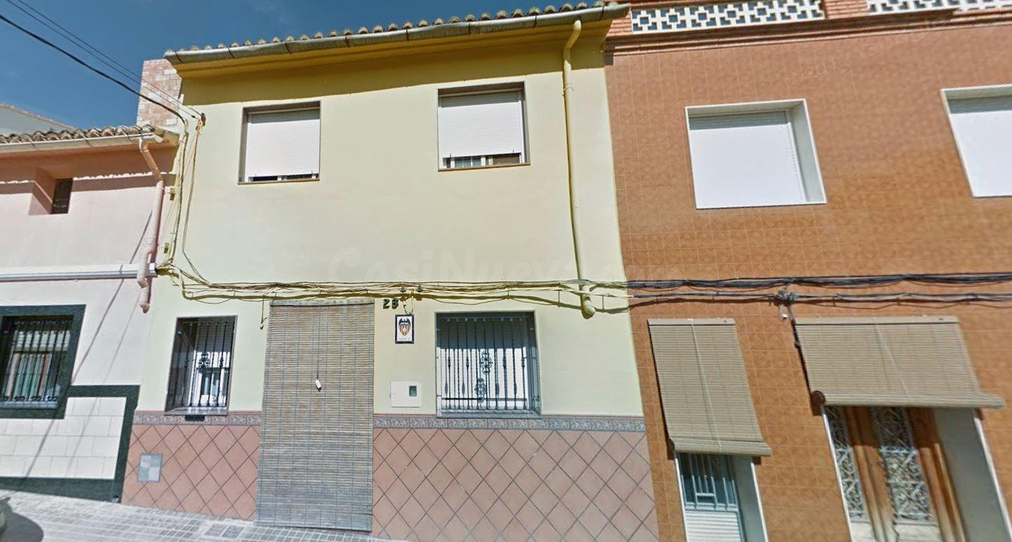 Se vende piso OKUPA en Calvari de L'Ènova (Valencia).