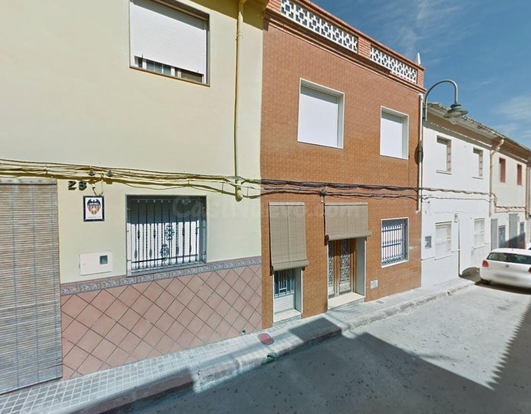Se vende piso OKUPA en Calvari de L'Ènova (Valencia). - foto 2