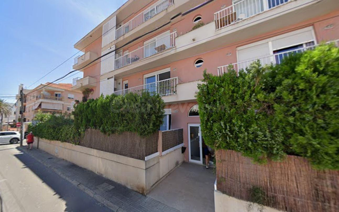 Se vende piso OKUPA en Calle Pizarro 39 de Capdepera (Islas  - foto 2