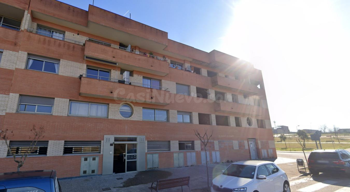 Se vende piso OKUPADO en Miquel Martí I Pol en Cassà de la S