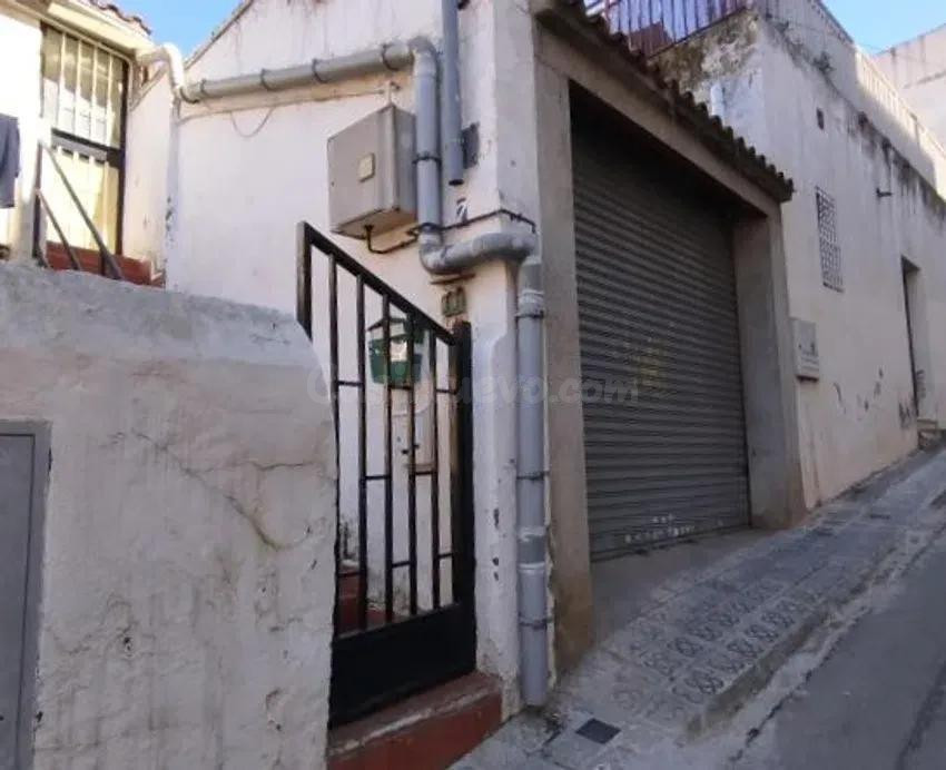 PISO OKUPADO EN SANT BOI DE LLOBREGAT, BARCELONA. - foto 2