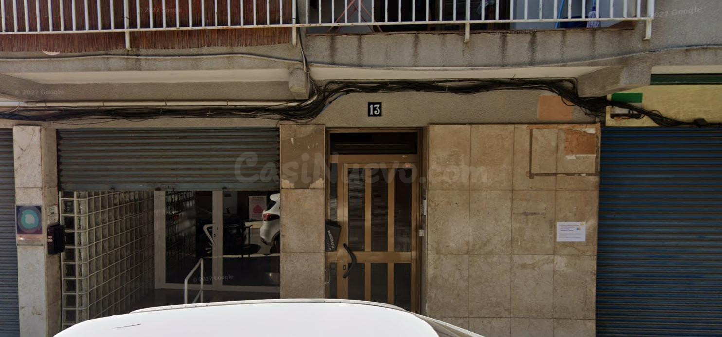Se vende PISO OKUPADO en Calle RAMON LLULL Nº 13 Sant Boi de - foto 2