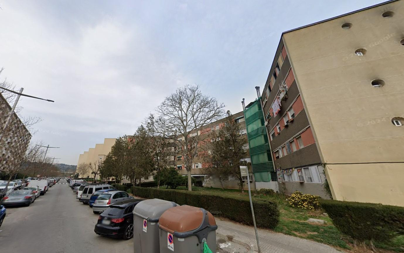 Se vende piso CESIÓN DE REMATE en Avenida Mediterráneo 12 de - foto 3
