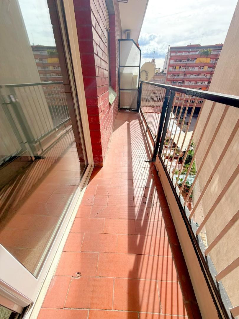 PISO DE 92m2 Y 4 DORMITORIOS