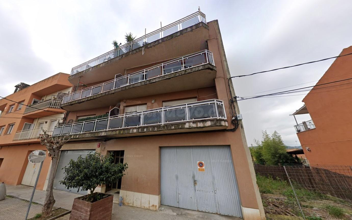 Se vende piso CESIÓN DE REMATE en Calle Cañada Barcelona 9 d